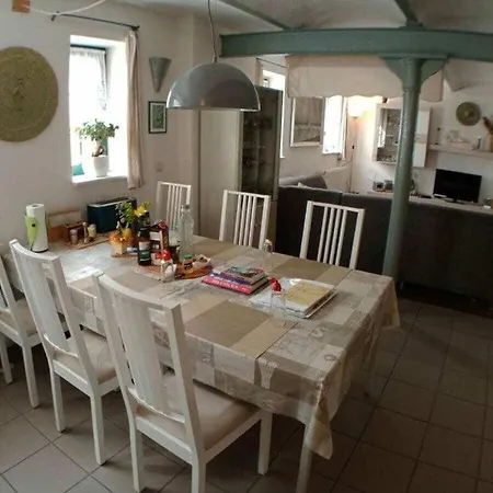 Barrier-free Strodehne